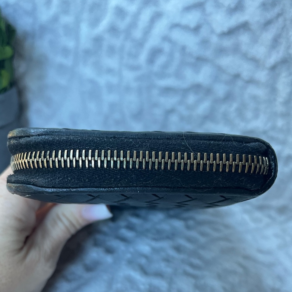 Bottega Veneta Black Long Zip Around Wallet with Pink Interior - Picture 11 of 12